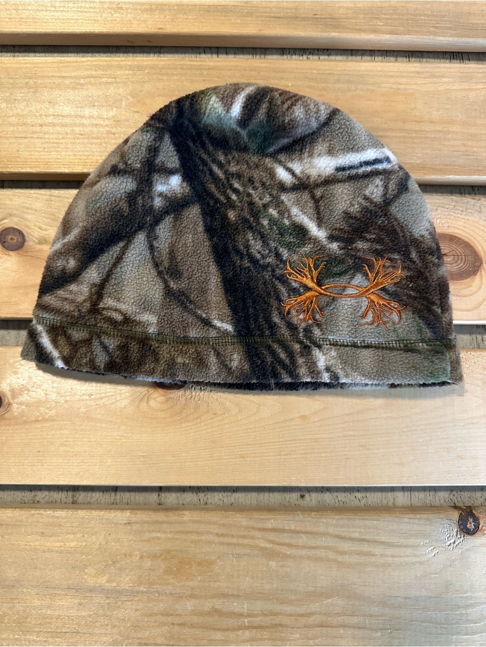 Under Armour Camo Fleece Beanie Logo Hunting Hat Leaves Fall Hat OSFA